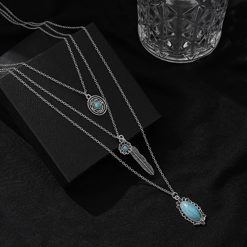 A Beautiful Necklace with Unique Style