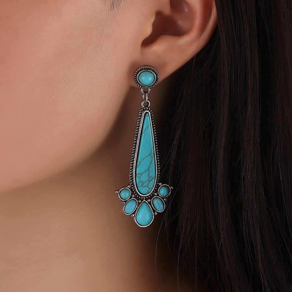 Charming Earring for Any Occasion