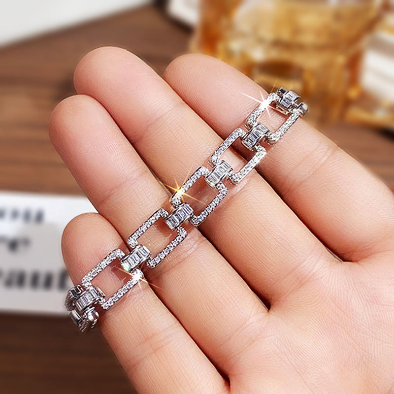 Beautiful Bracelet with Unique Style