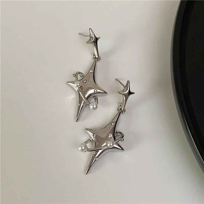 Beautiful Pearl Earring with Unique Style