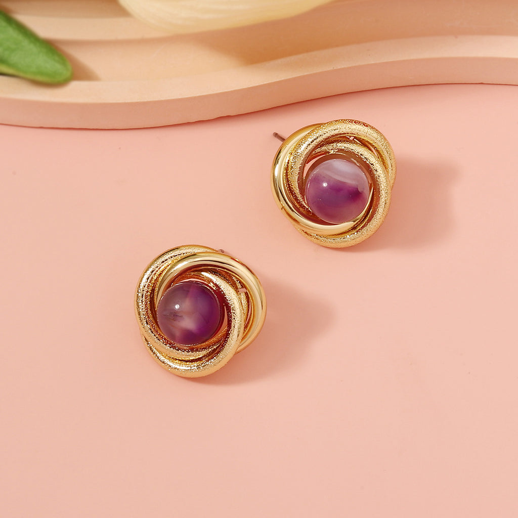 Beautiful Pearl Earring with Unique Style