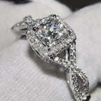 Classic Chain with Timeless Appeal