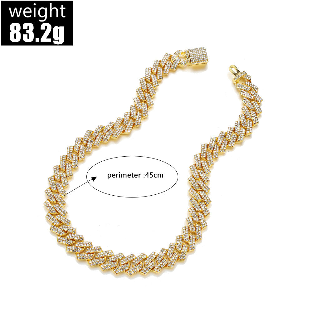 Beautiful Gold Necklace with Unique Style