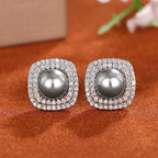 A Beautiful Pearl Earring with Unique Style