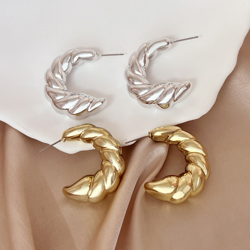 Vintage Handmade Earring