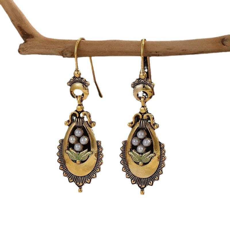 Charming Pearl Earring for Any Occasion