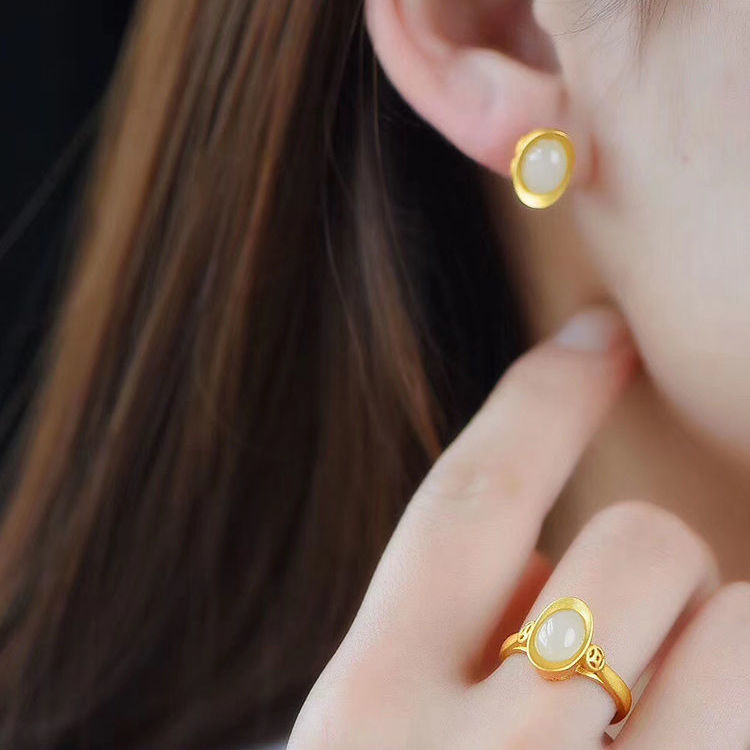 Stunning Silver Earring for Daily Wear