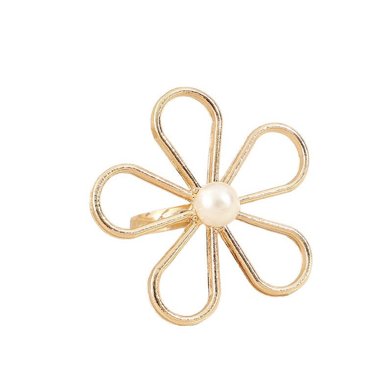 Beautiful Pearl Ring with Unique Style