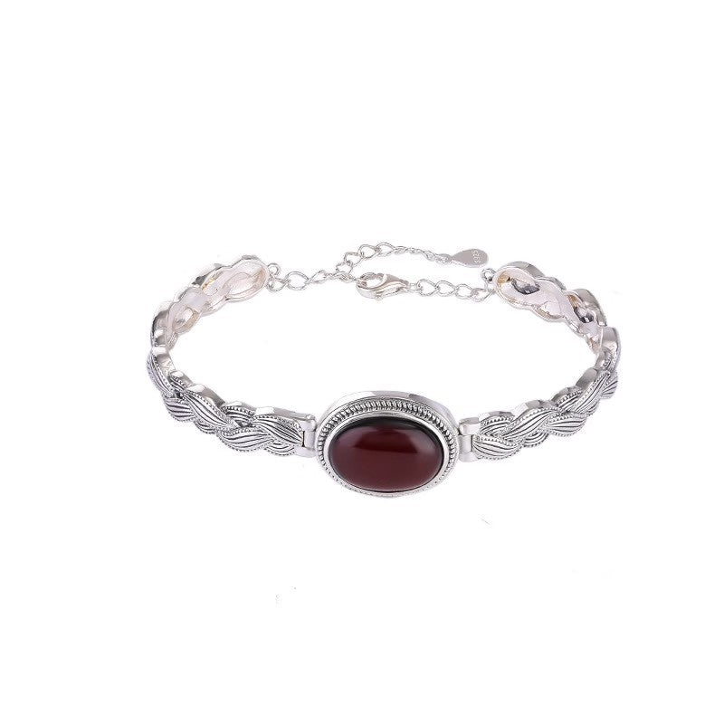Beautiful Silver Bracelet with Unique Style