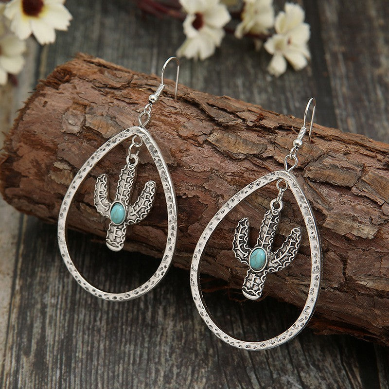 Charming Earring for Any Occasion