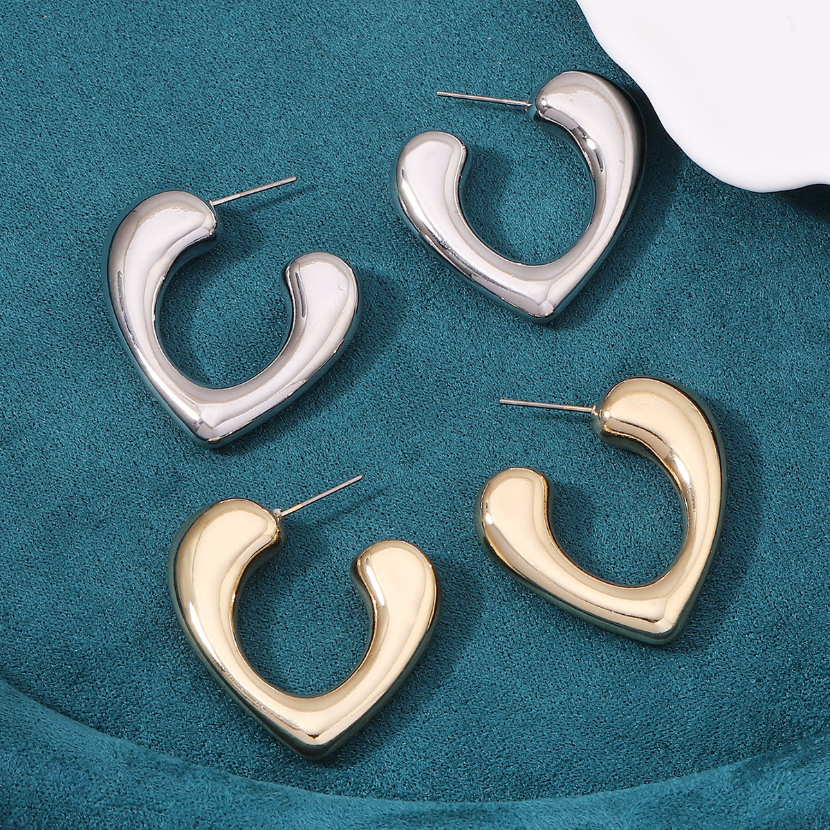 Vintage Handmade Earring