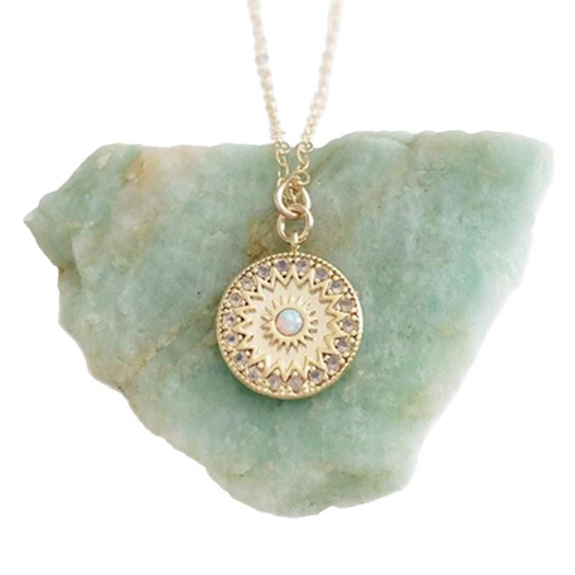 Beautiful Gold Necklace with Unique Style