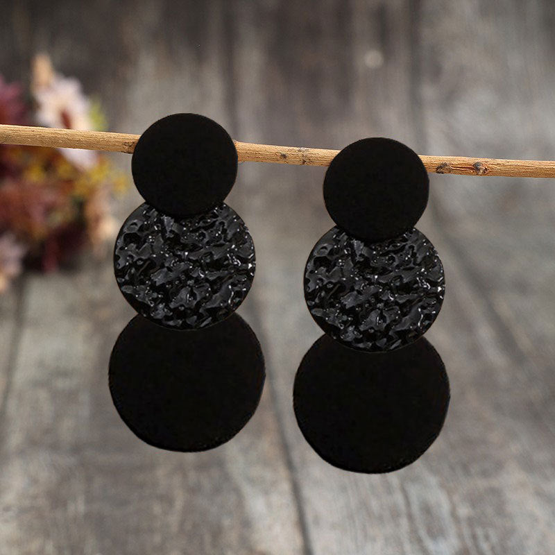 Charming Piece for Any Occasion