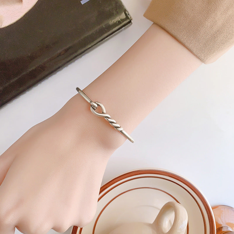 Beautiful Bracelet with Unique Style