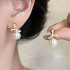 Beautiful Pearl Earring with Unique Style