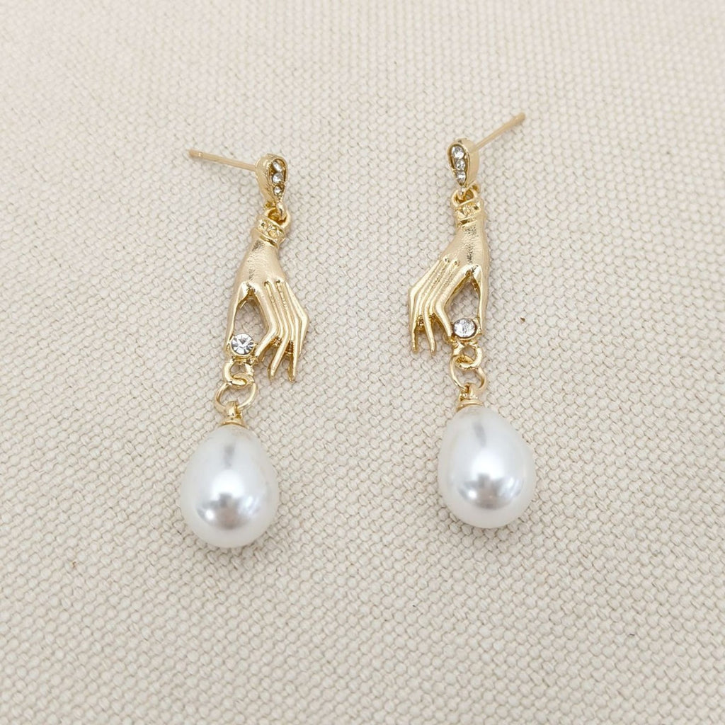 Stunning Pearl Earring for Daily Wear