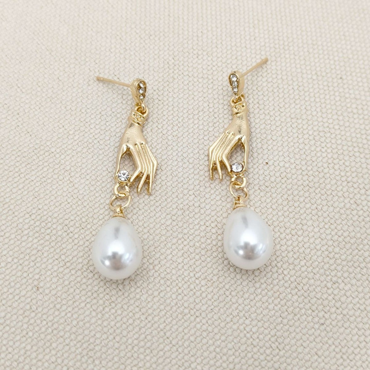 Stunning Pearl Earring for Daily Wear