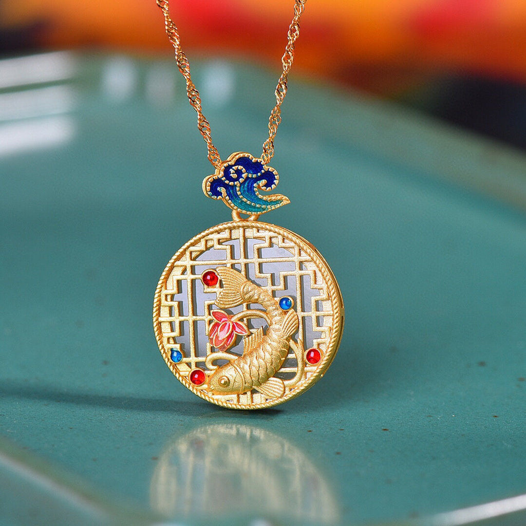 Stunning Silver Necklace for Daily Wear