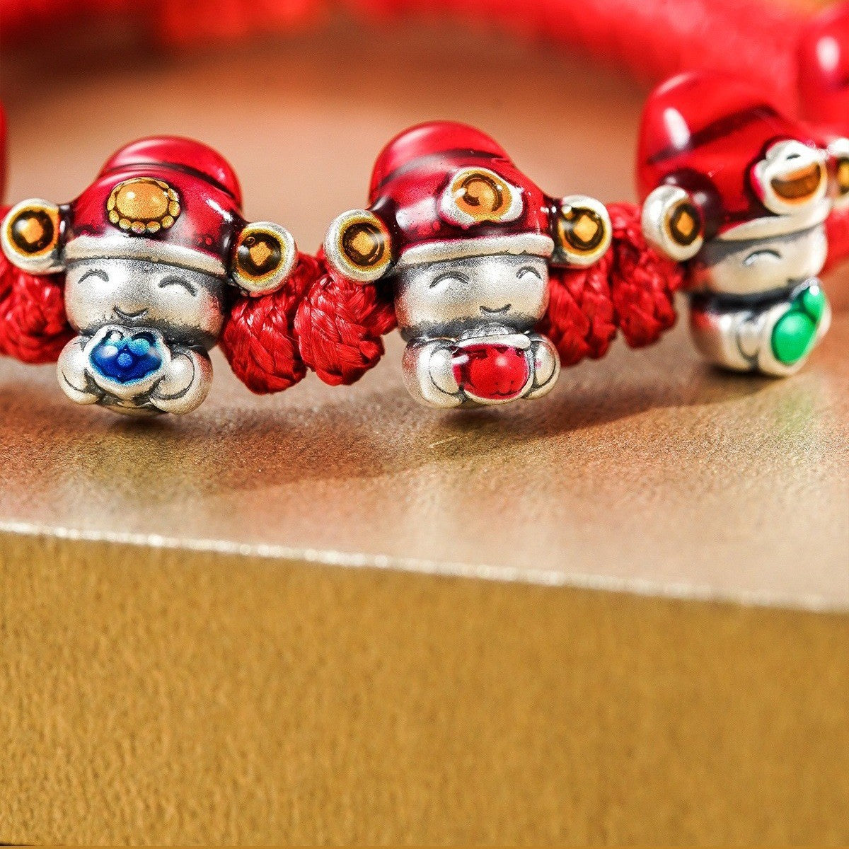 Beautiful Silver Bracelet with Unique Style