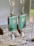 Beautiful Pearl Earring with Unique Style