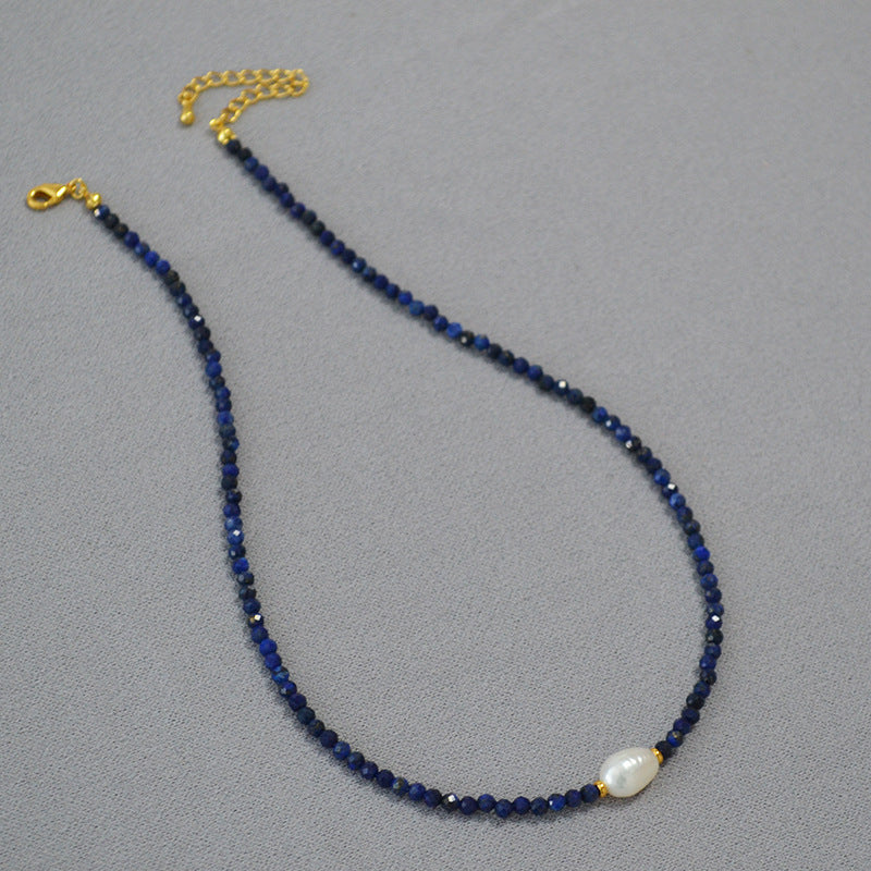 Beautiful Pearl Necklace with Unique Style