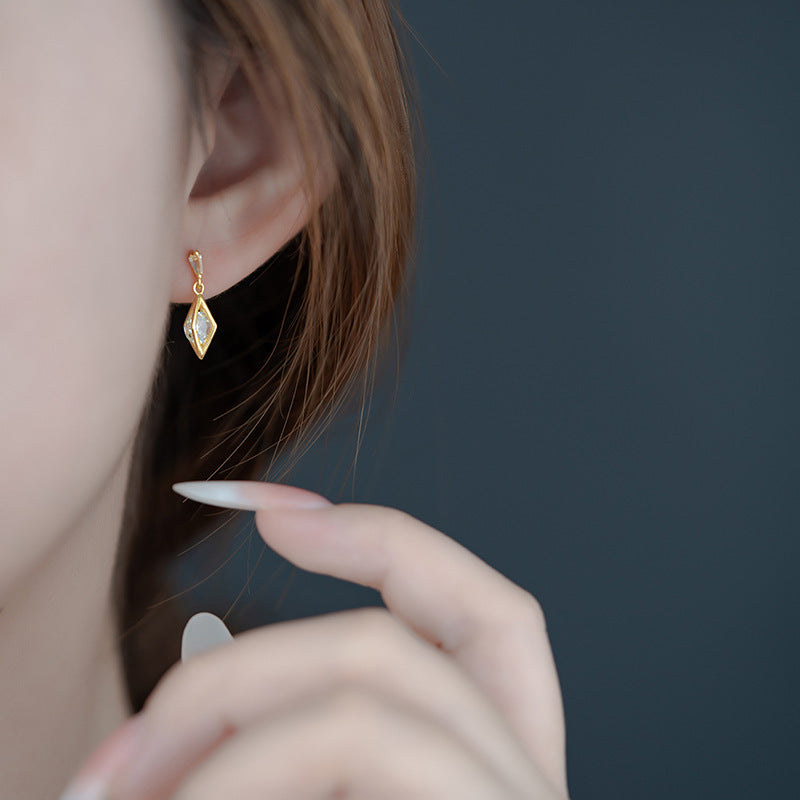 Vintage Handmade Earring