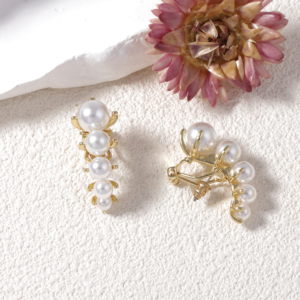 Beautiful Pearl Earring with Unique Style