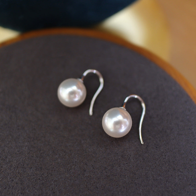 Beautiful Pearl Earring with Unique Style
