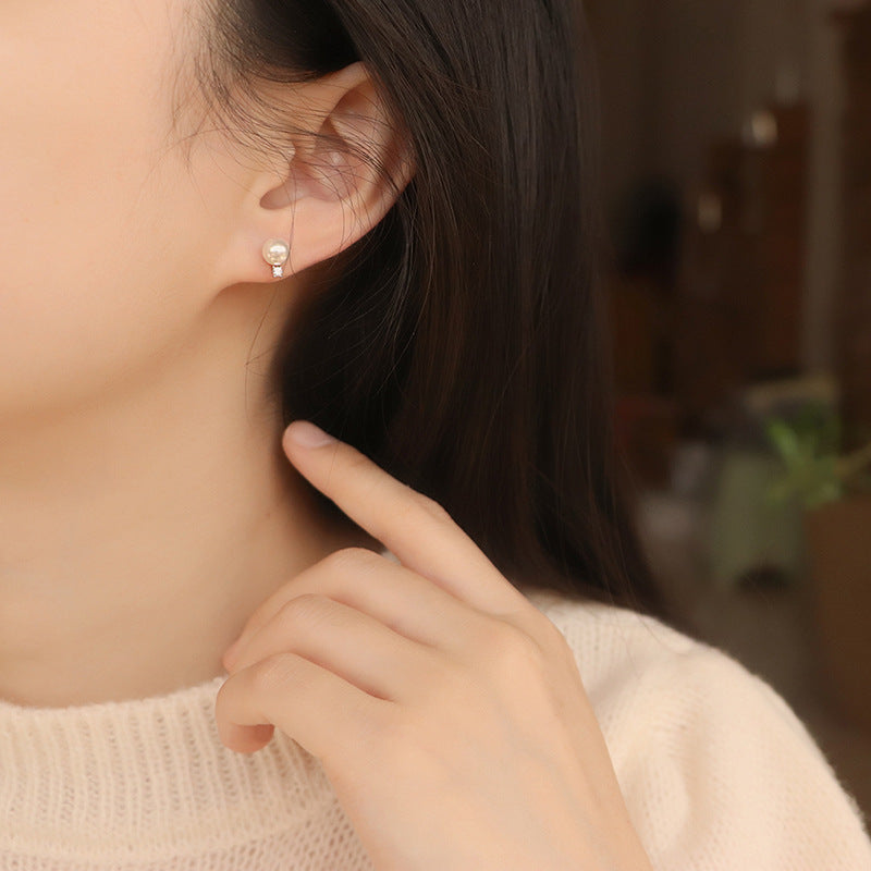 Charming Pearl Earring for Any Occasion