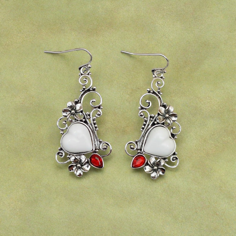 Charming Earring for Any Occasion