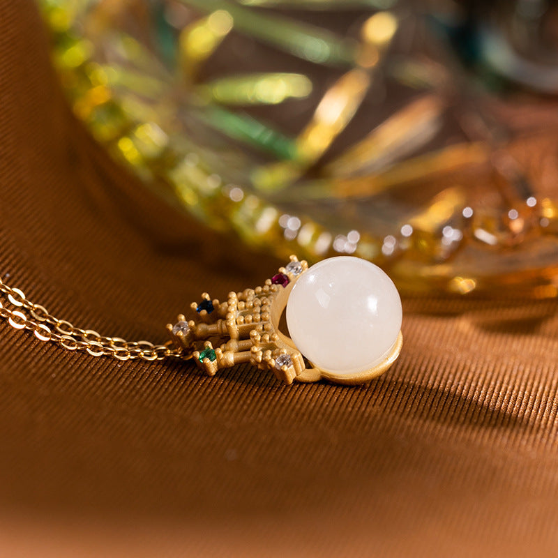 Beautiful Gold Necklace with Unique Style