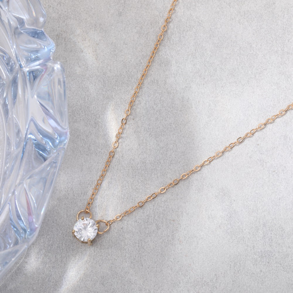 Beautiful Gold Necklace with Unique Style