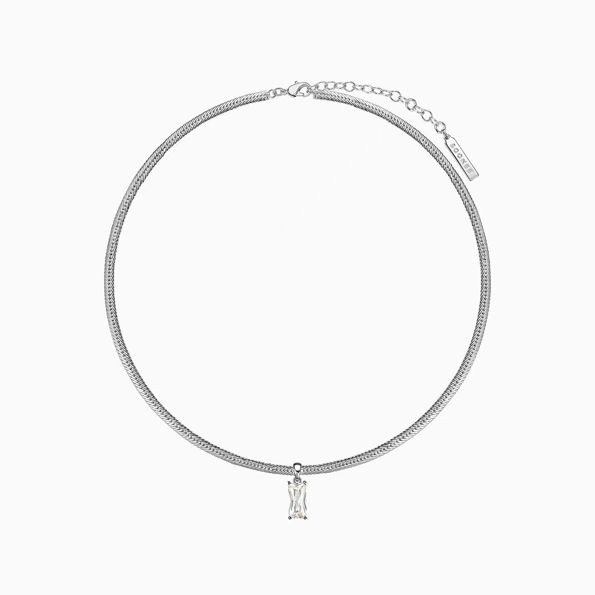 Beautiful Gold Necklace with Unique Style