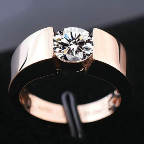 Classic Gold Ring with Timeless Appeal
