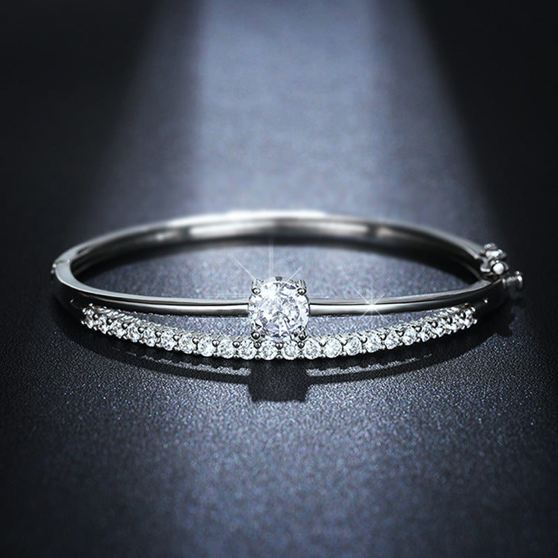 Charming Bracelet for Any Occasion