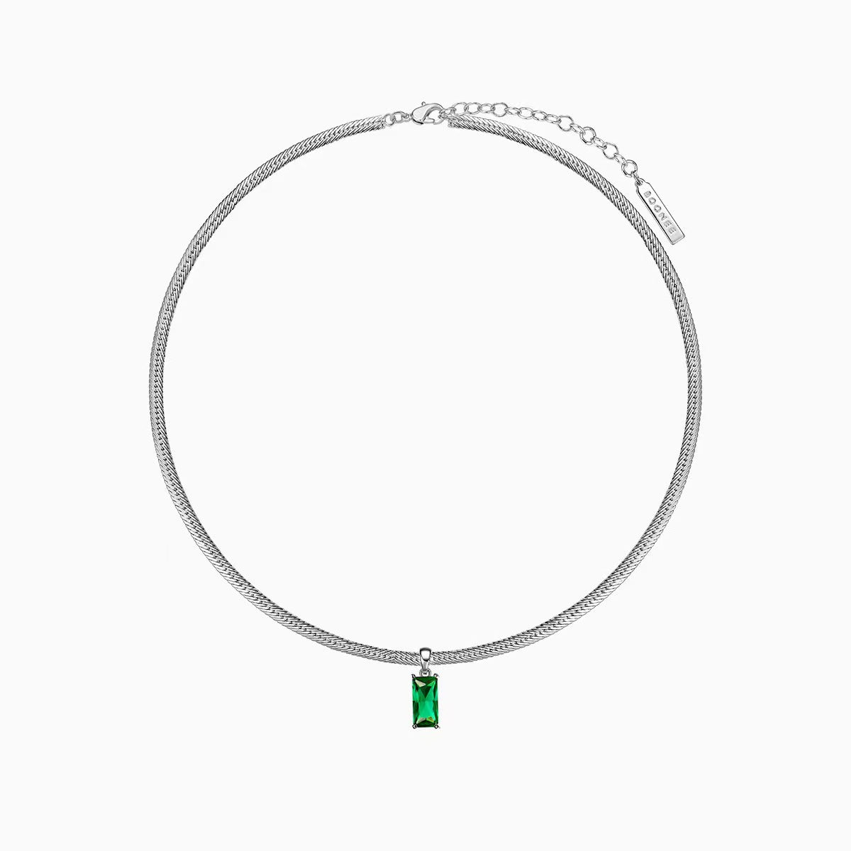 Beautiful Gold Necklace with Unique Style