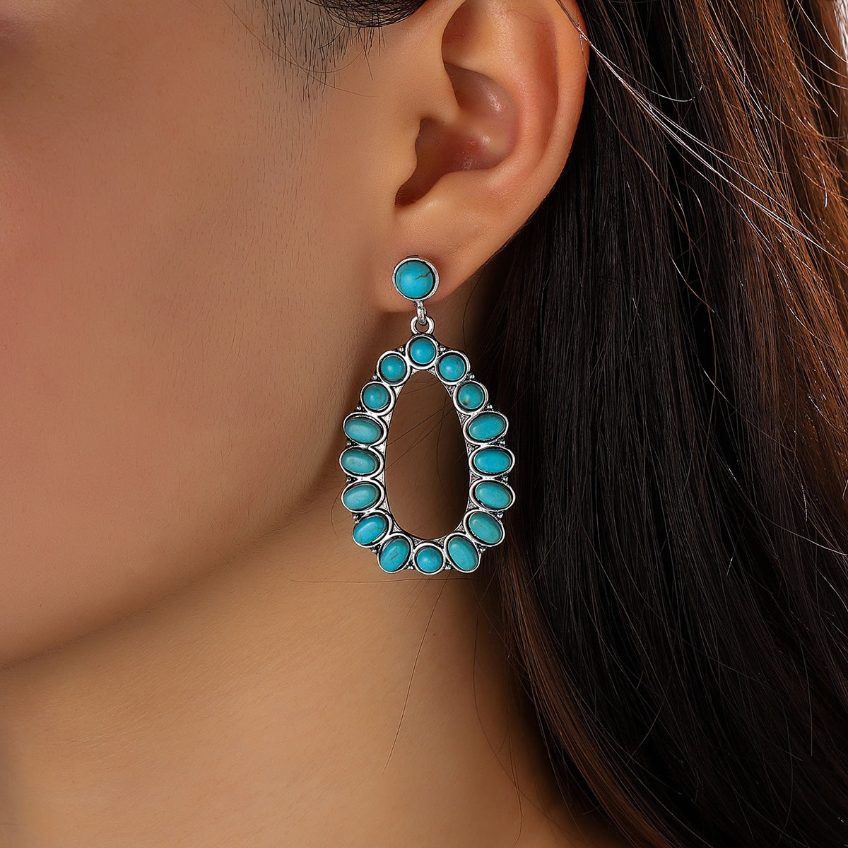 Charming Earring for Any Occasion