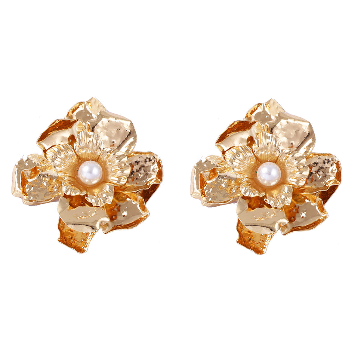 Charming Pearl Earring for Any Occasion