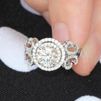 Beautiful Bracelet with Unique Style