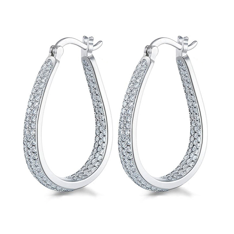 Charming Earring for Any Occasion