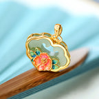 Beautiful Gold Necklace with Unique Style