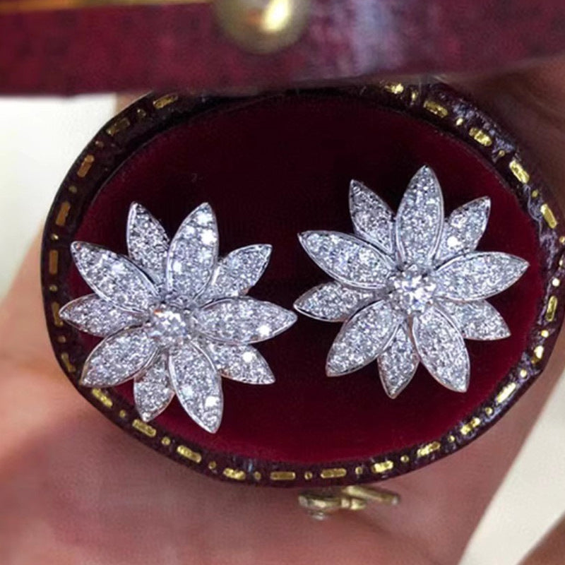 Beautiful Necklace with Unique Style