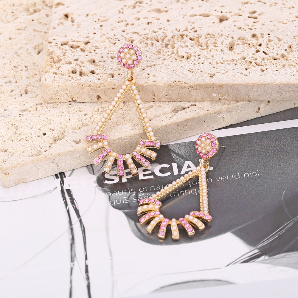 Beautiful Pearl Earring with Unique Style