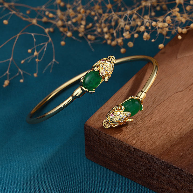 Beautiful Bracelet with Unique Style