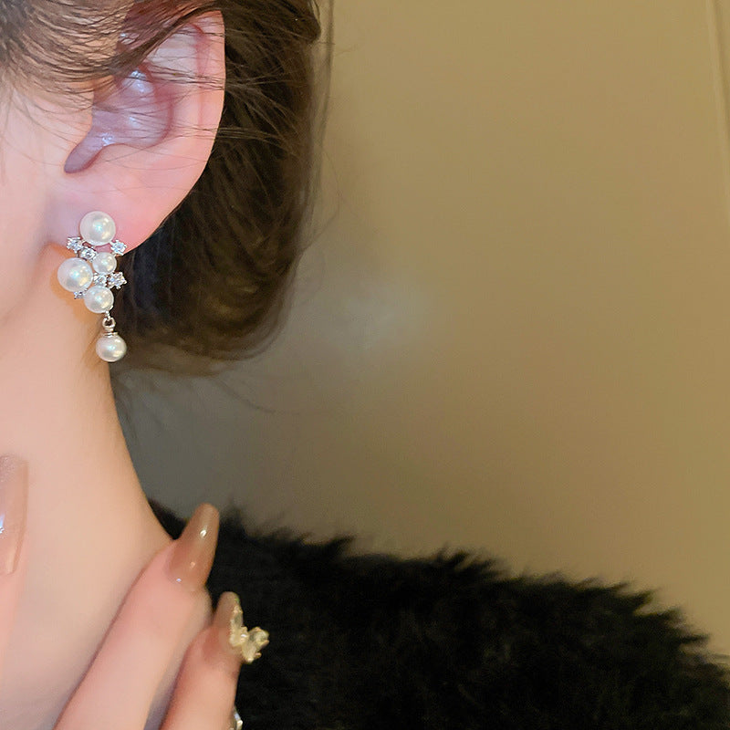 Beautiful Pearl Earring with Unique Style