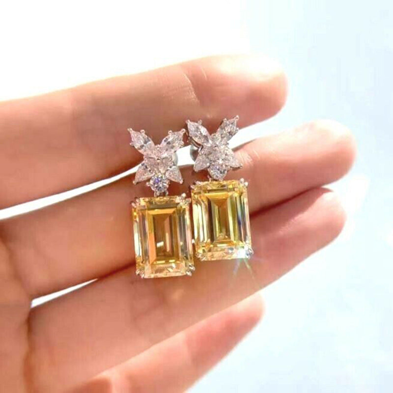 Stunning Earring for Daily Wear