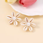 Charming Pearl Earring for Any Occasion