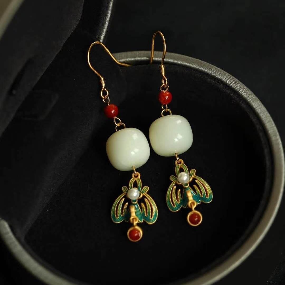 Vintage Handmade Gold Earring