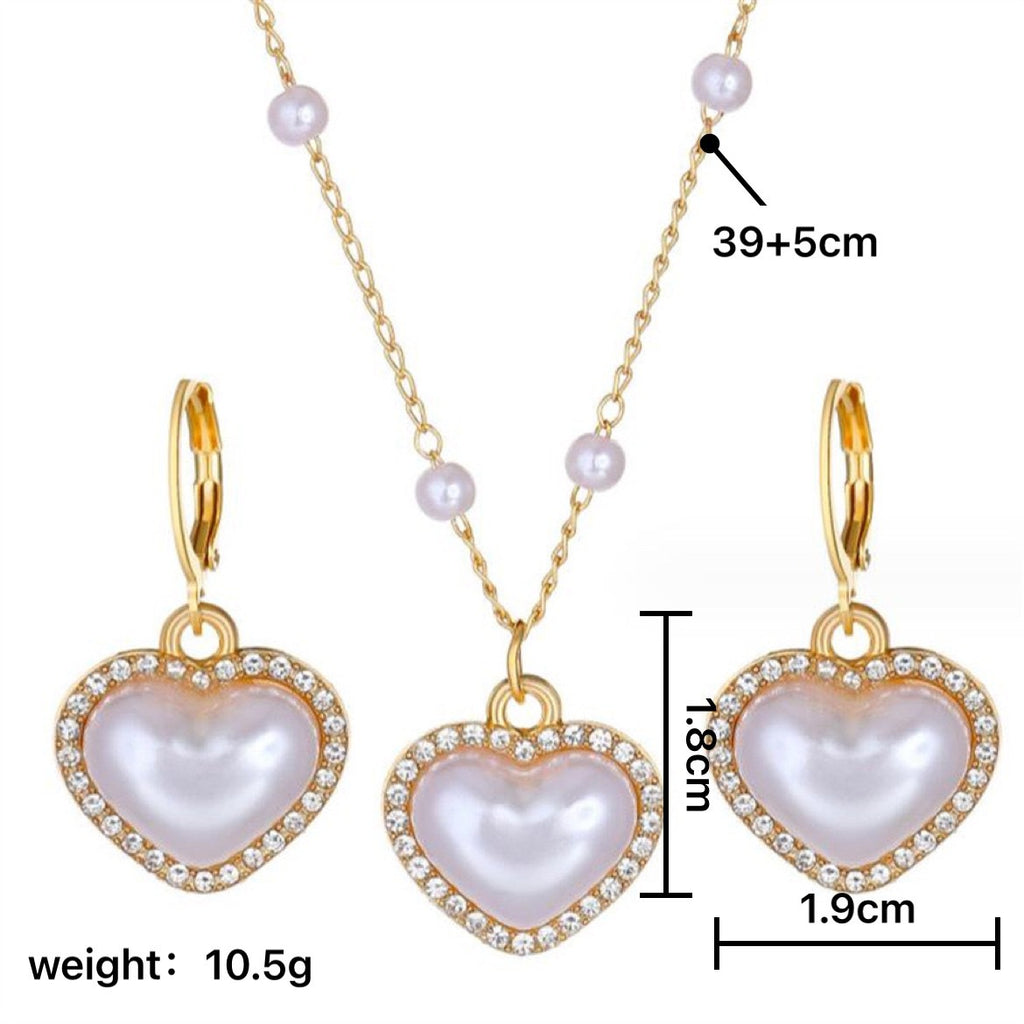 Beautiful Pearl Set with Unique Style