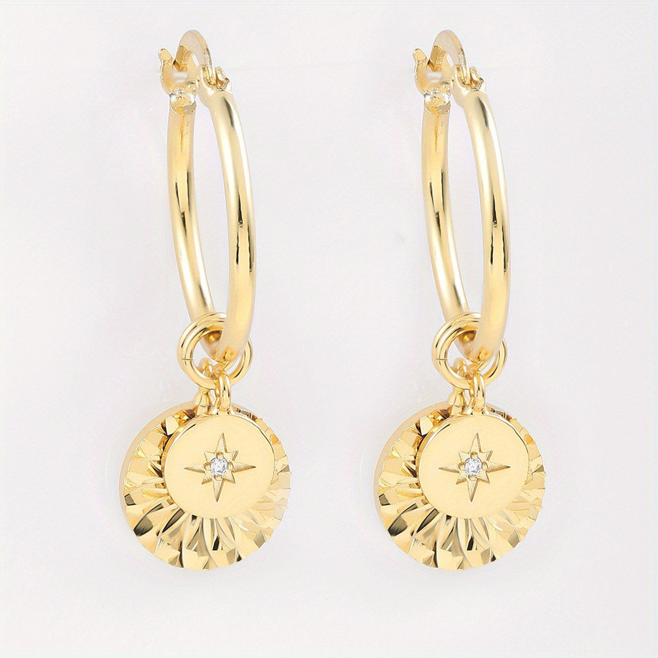 Charming Earring for Any Occasion
